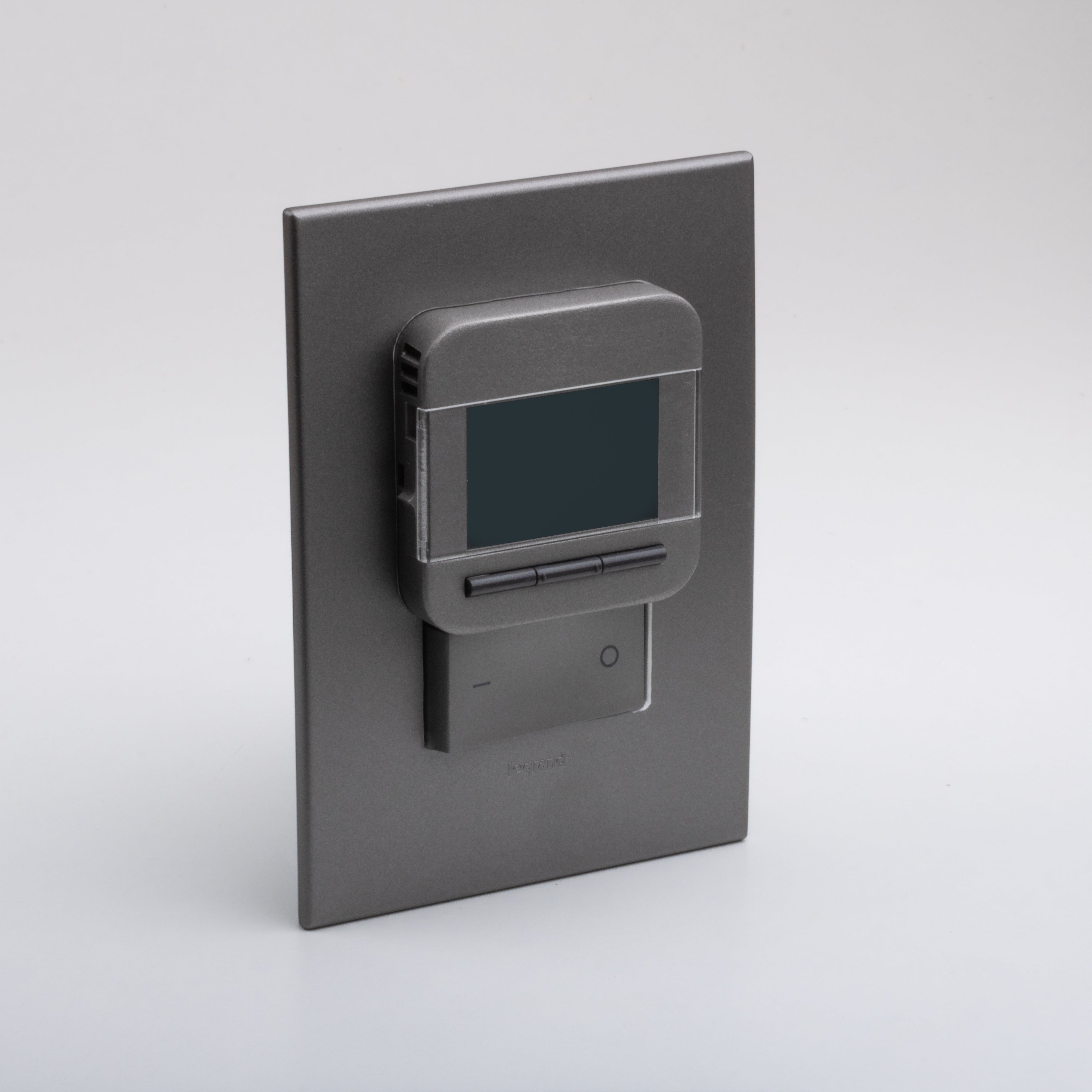 Luxury 2D on Legrand 2x4, Magnesium