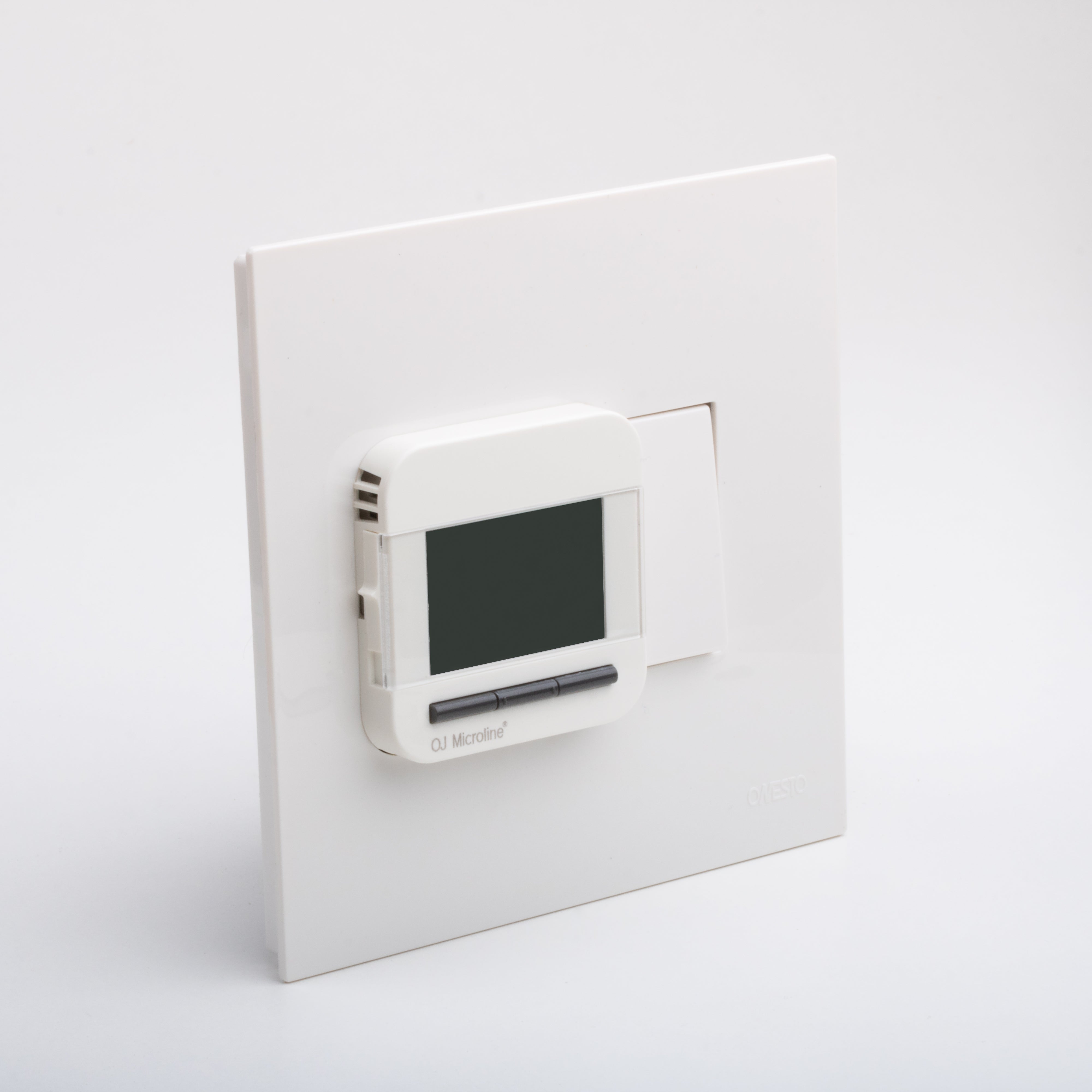 Luxury 2 Programmable Duel sensor (Air/Floor) 4x4 ONESTO MATRIX White