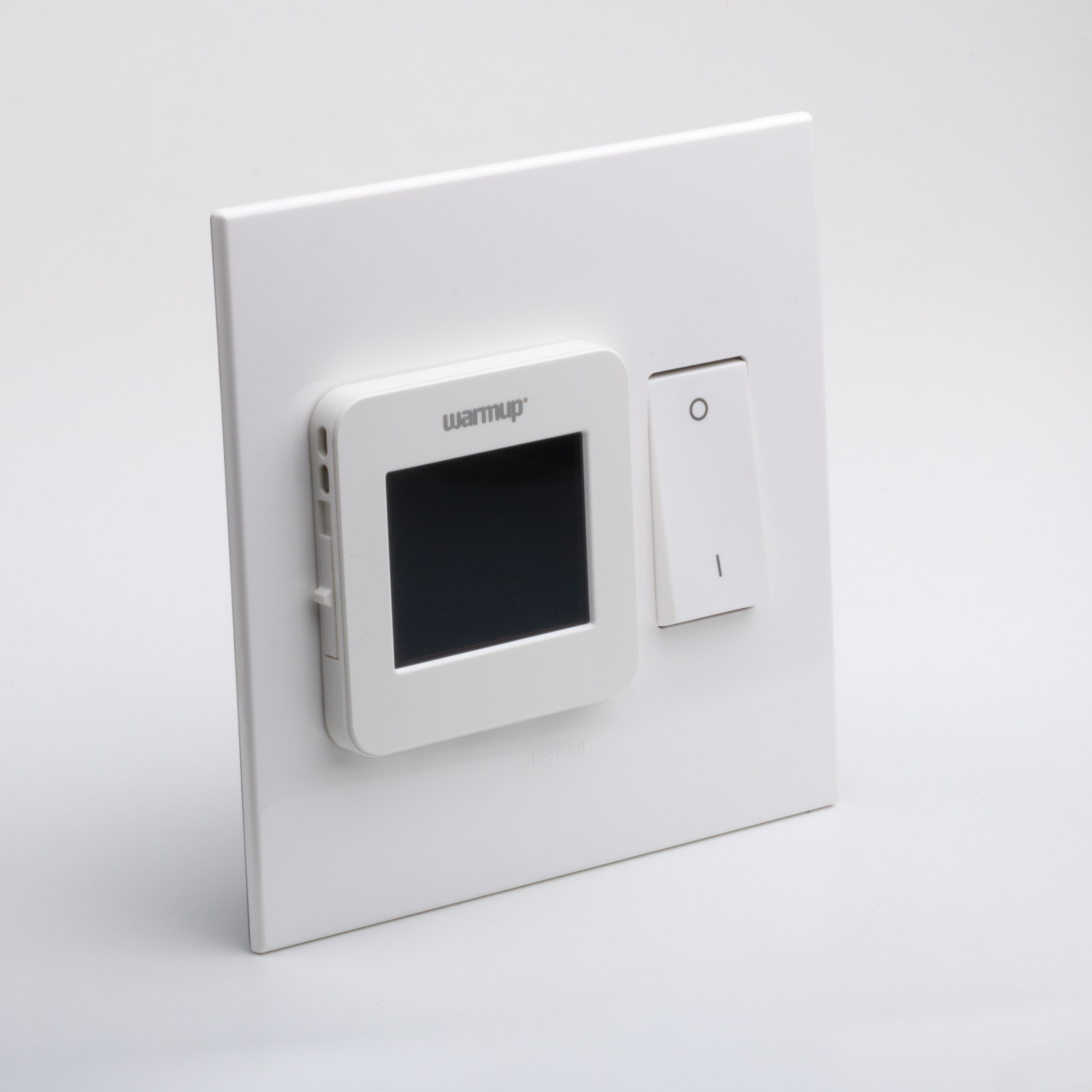 Luxury Touch on Legrand 4x4, White