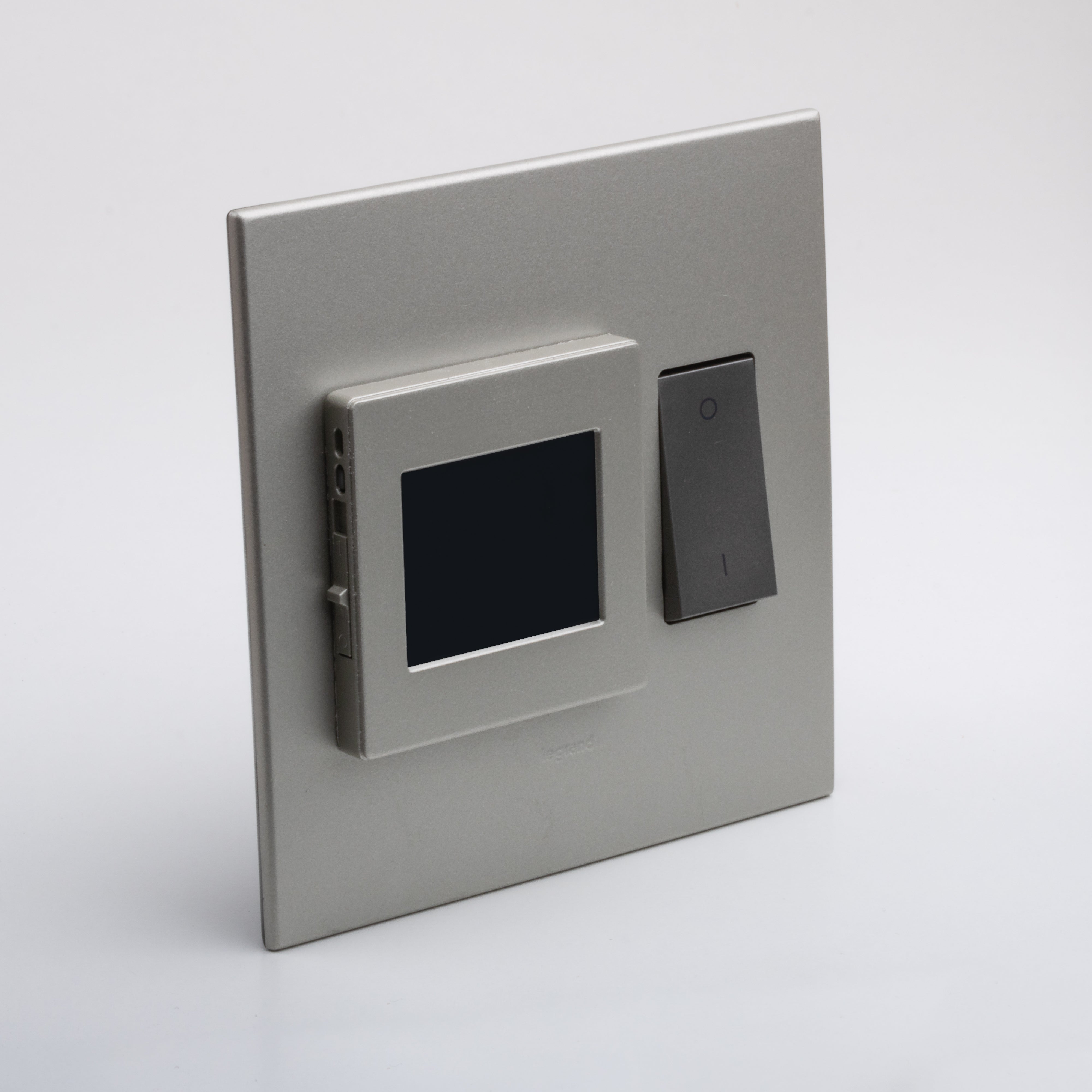 Luxury Touch on Legrand 4x4, Soft Alu