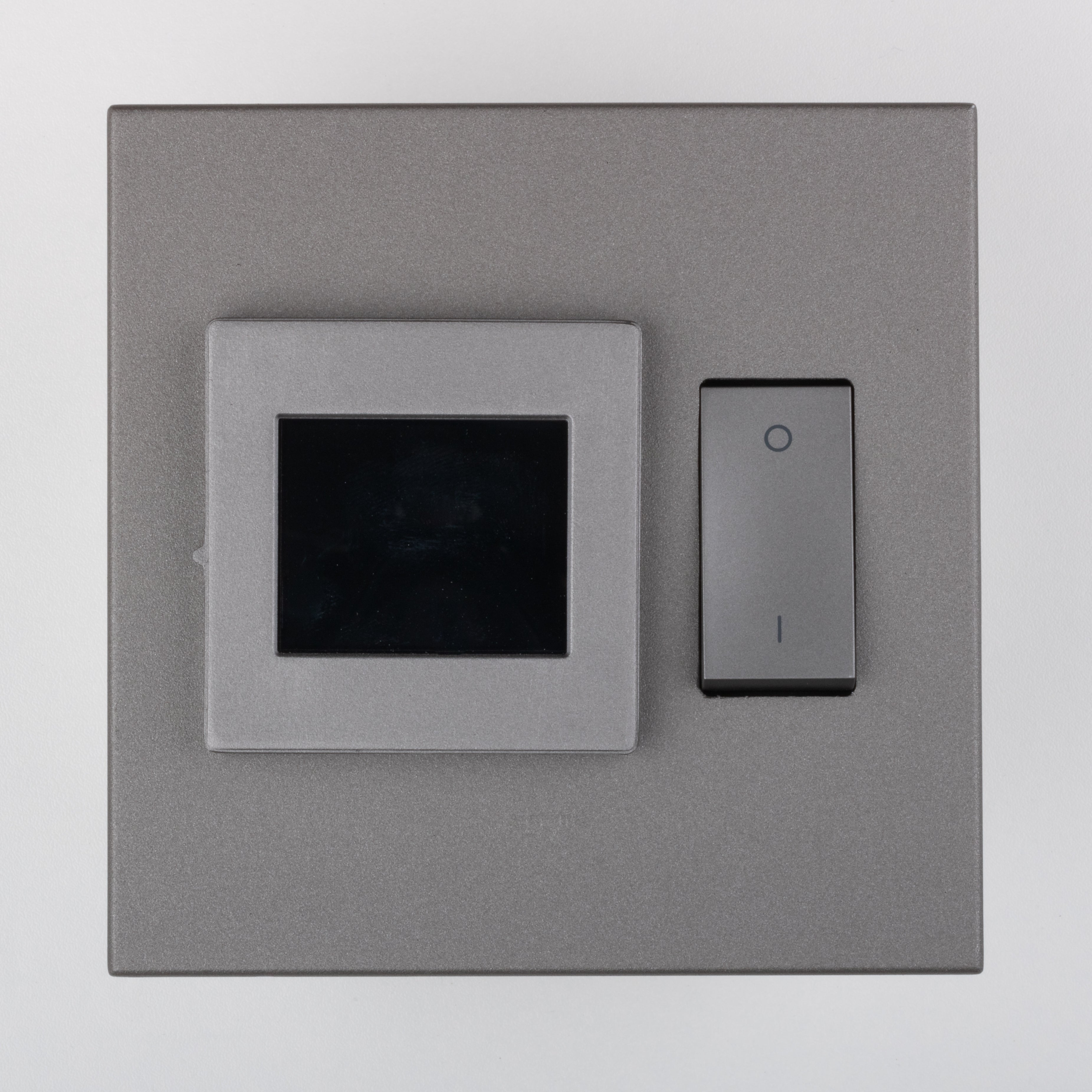 Wi-Fi Luxury Touch on Legrand 4x4, Magnisum